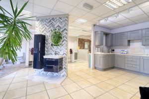 Commercial Unit- click for photo gallery